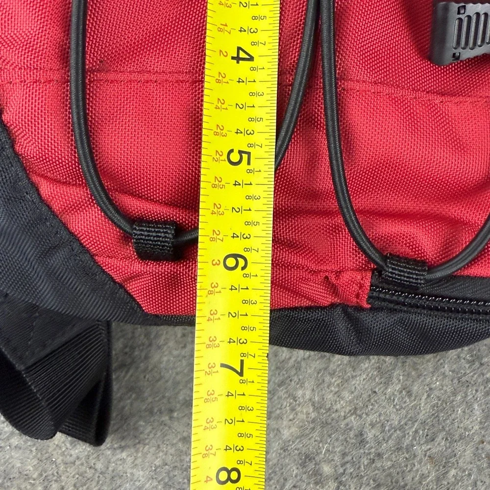 DAKINE SHUTTLE 70oz 2L Hydration Pack‎ Backpack Biking Hiking Red Black